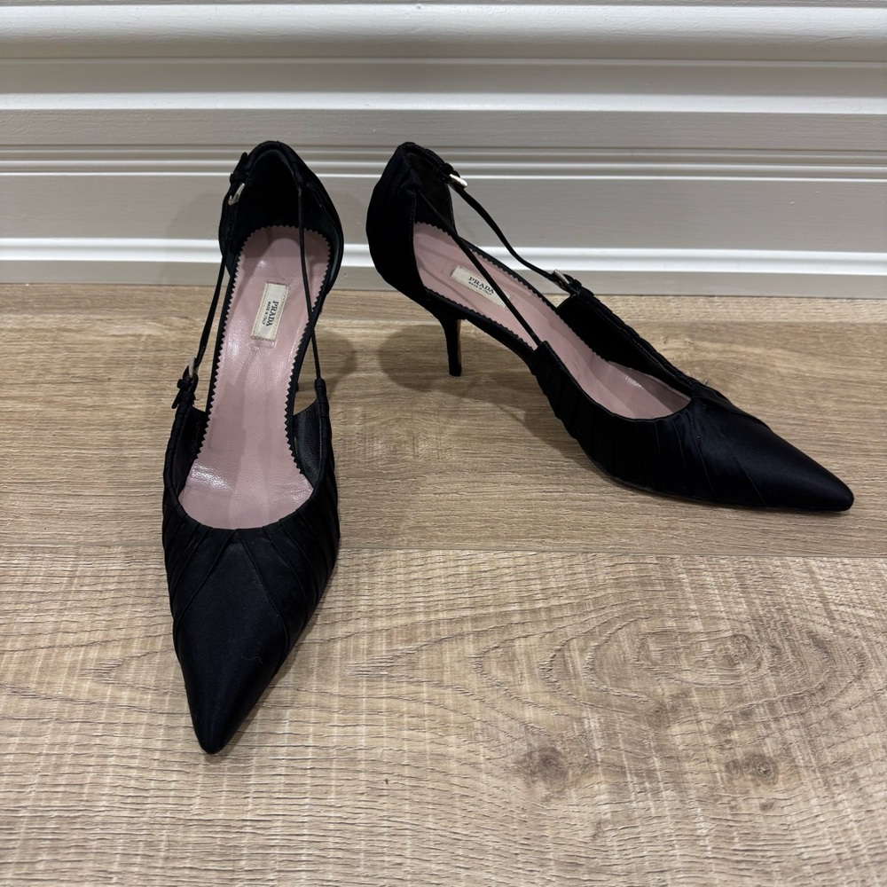 PRADA black pleated silk high heels shoes size 39 pointed toe silver buckle